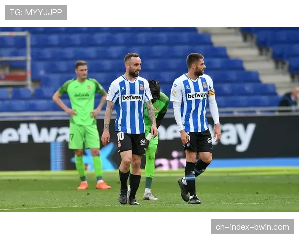 马略卡力克阿尔梅里亚 逃离降级区形势稍见好转